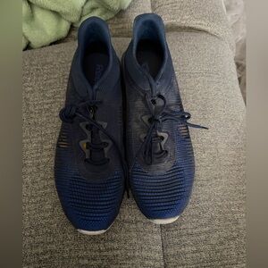 Reebok Men's Dark Blue Athletic Shoes